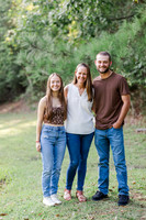 Nykki Wendelin-Family-2025-10