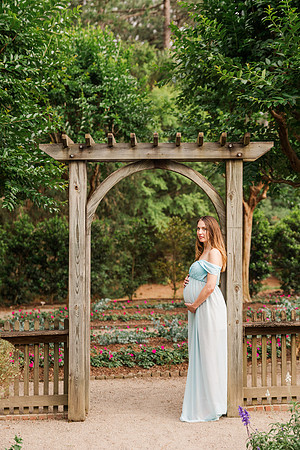 Jennifer B. Photography-Sarah's Maternity Session2023-0117