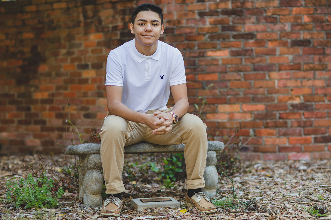 Jennifer B Photography-Weymouth Gardens-Crespo Senior pictures 2017-0030