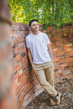 Jennifer B Photography-Weymouth Gardens-Crespo Senior pictures 2017-0035
