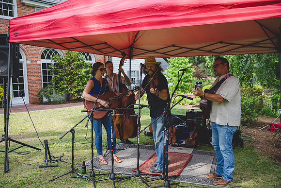 Jennifer B Photography-VIne Tasting Fund Raiser 2017-0084