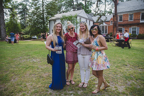 Jennifer B Photography-VIne Tasting Fund Raiser 2017-0110