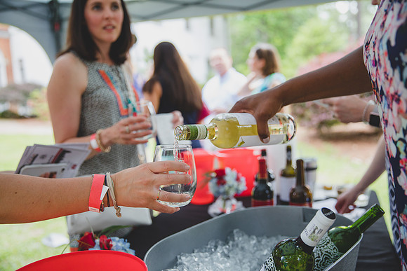 Jennifer B Photography-VIne Tasting Fund Raiser 2017-0158