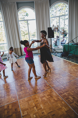 Jennifer B Photography-Rekarra%22s Grad party-0271