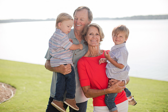 Jennifer B Photography-Family Session (Lindstrom)-0011