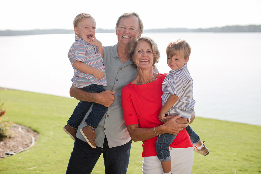 Jennifer B Photography-Family Session (Lindstrom)-0013