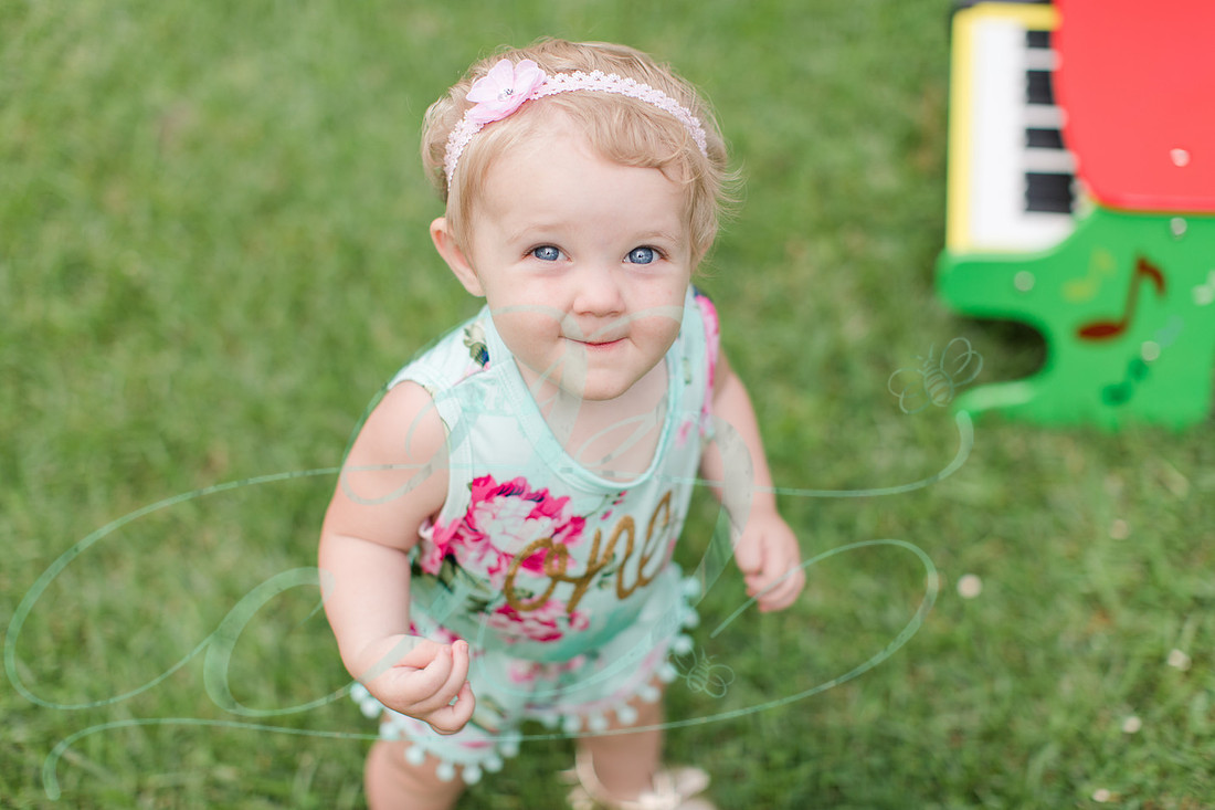 Jennifer B Photography-1 year old-Dixon 2017-0071
