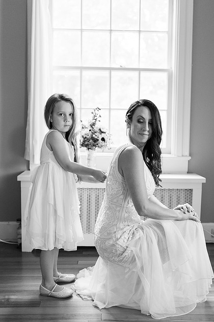 Jennifer B Photography-Chad and Erin-getting ready-2017-0101