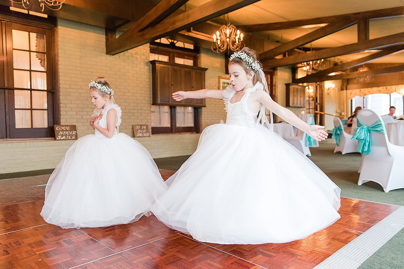 Jennifer B Photography-Robbie and Courtney Fav-2018-0101_