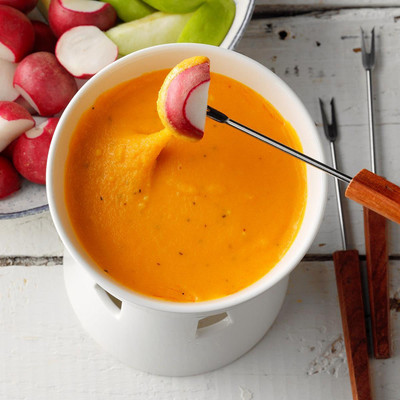 Beer-Cheddar-Fondue_EXPS_CHMZ19_75360_B10_31_1b
