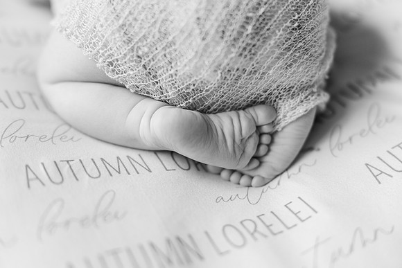 Jennifer B. Photography-Autumn's Newborn2025-0129