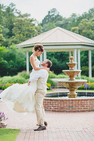 JenniferBPhotography-J&KWeddingCarolinaHotelPinehurst-WeddingPartyandcouple2016-87