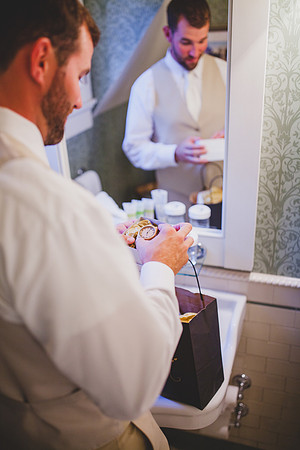 JenniferBPhotography-J&KWeddingCarolinaHotelPinehurst-GettingReady2016-63